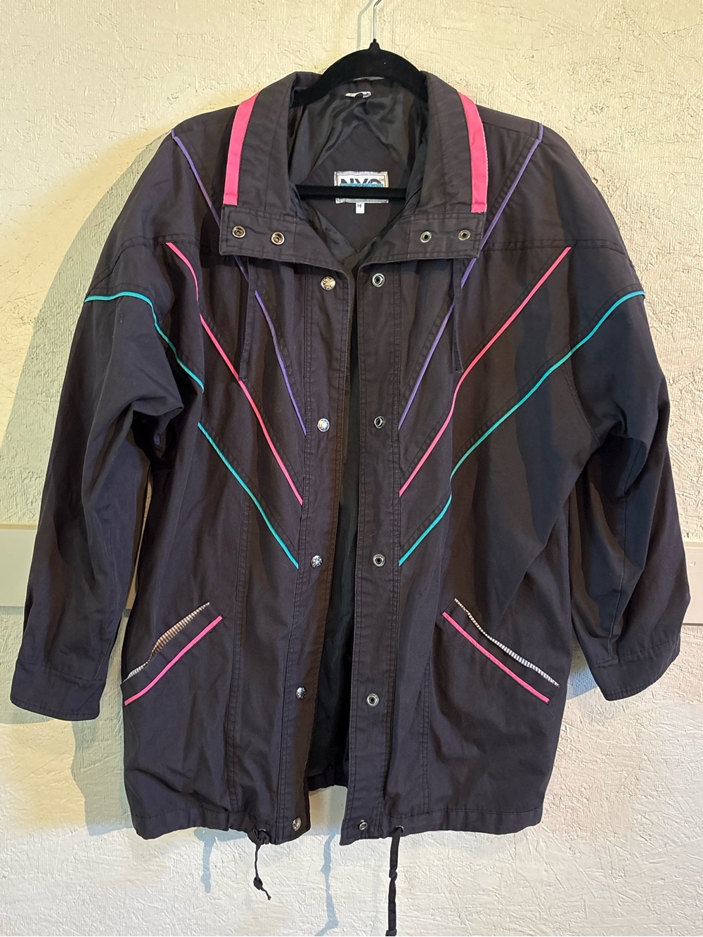 Vintage Black Retro Windbreaker Jacket with Pink & Teal Accents